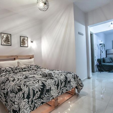 Terra Di Meteora Suites #3 กาลัมปากา ภายนอก รูปภาพ